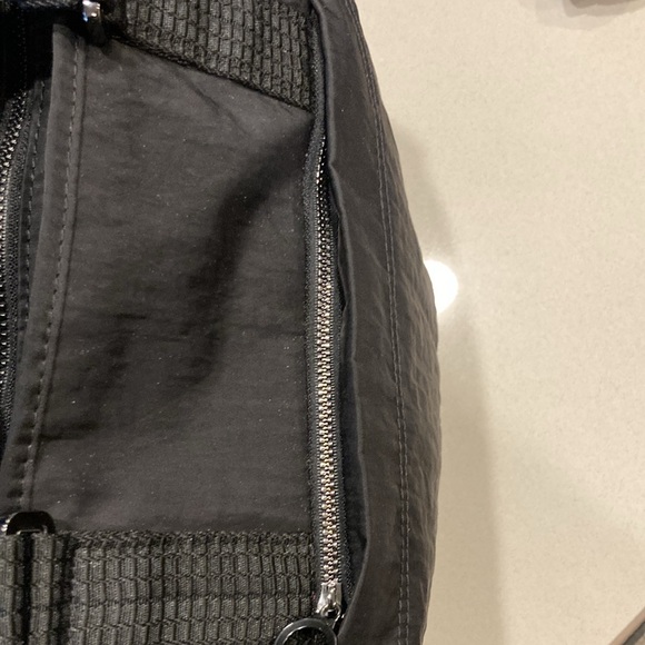 Nike One Luxe Training Bag (Triple Blackout) - Picture 6 of 14